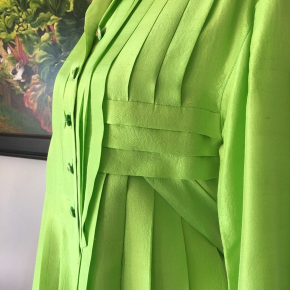 CHANEL Tops - 🔴🔴CHANEL SILK KNIFE PLEAT CHEMISE